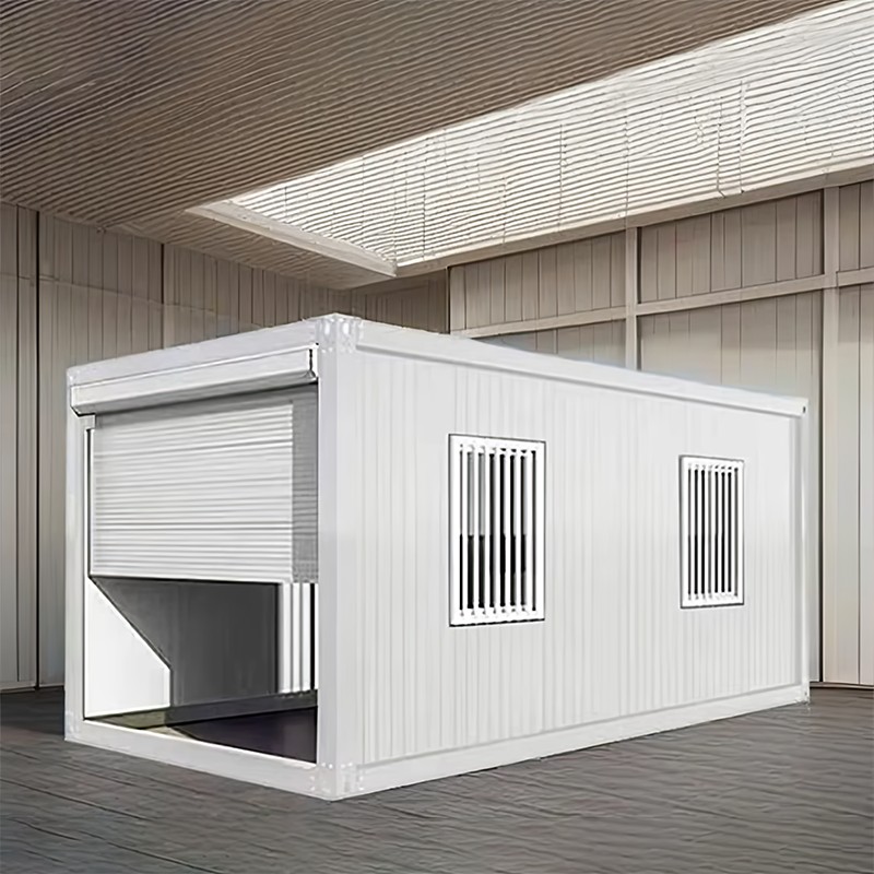 Autotalli/varasto rullaovilla